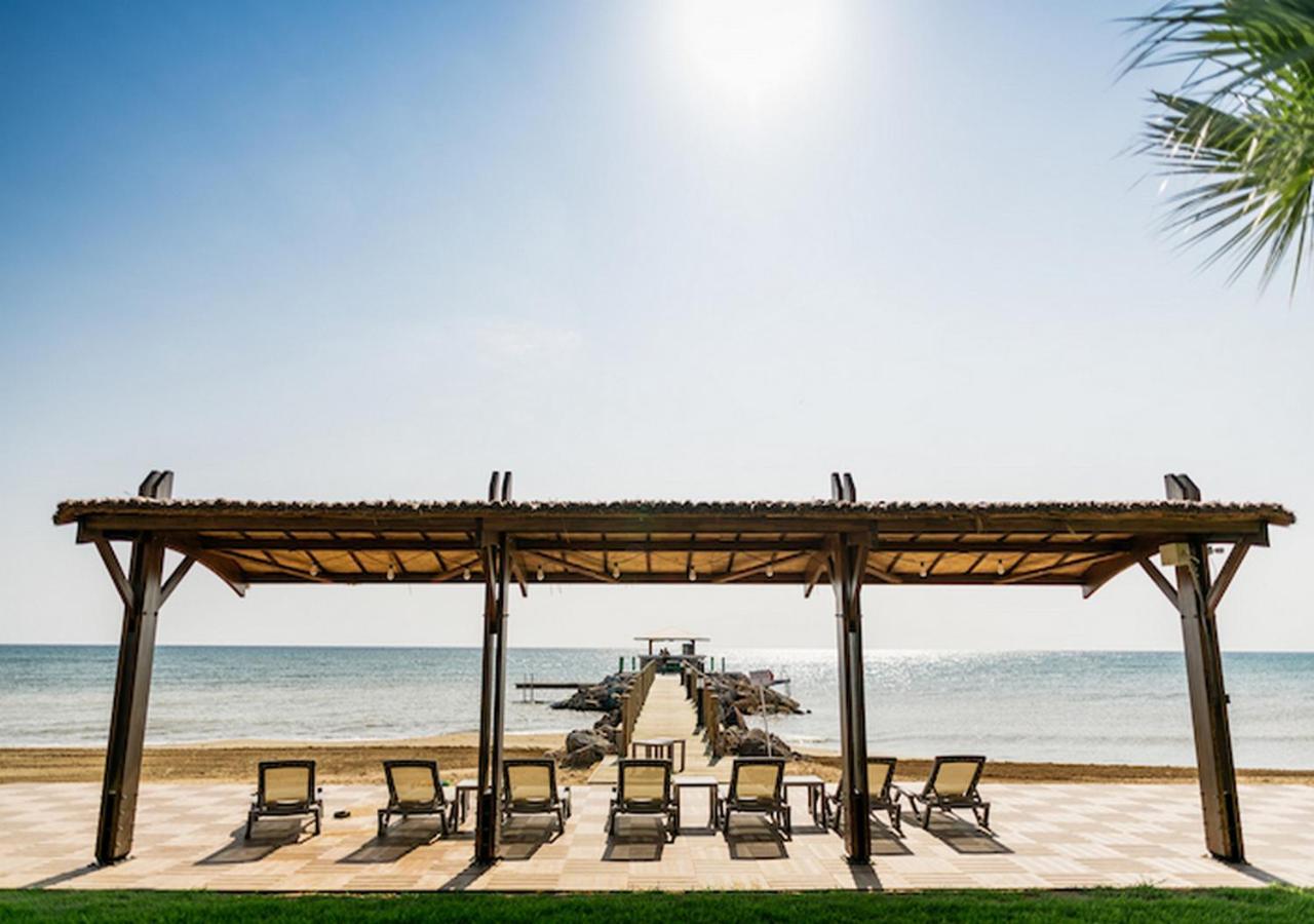 Relaxing Beachfront Apartamento Vokolidha