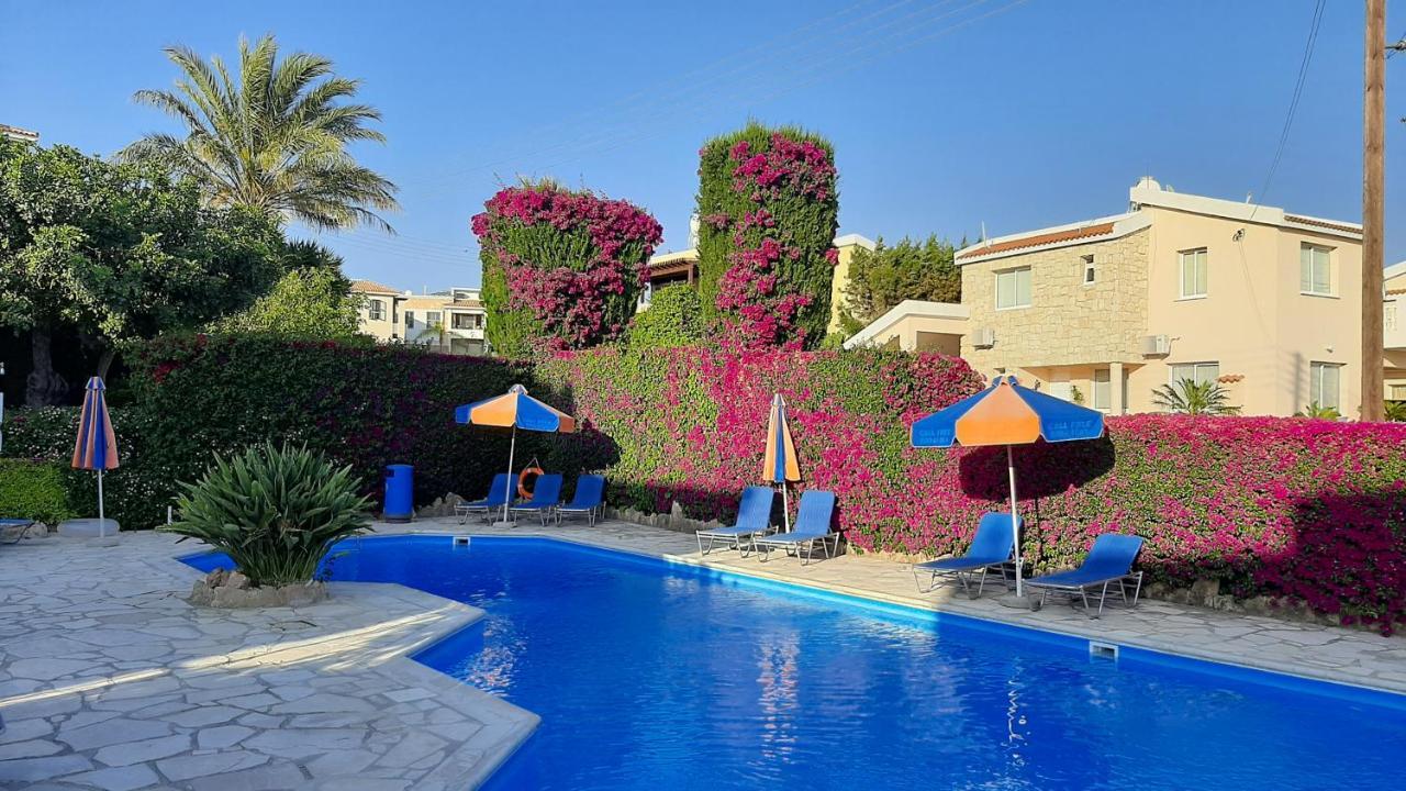 House In Eva Gardens With Pool&garden Vakantiehuis Peyia