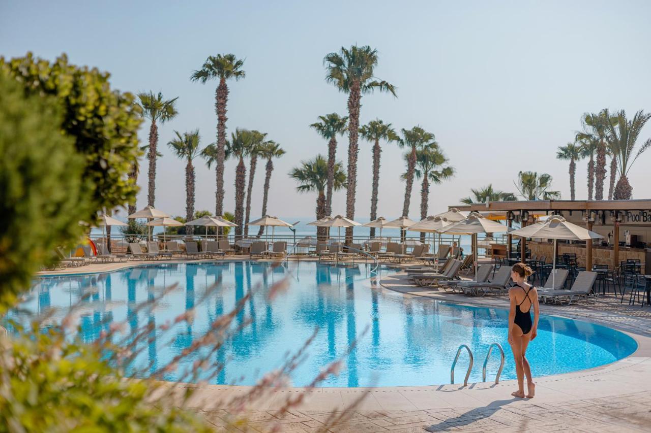 Louis Althea Hotel