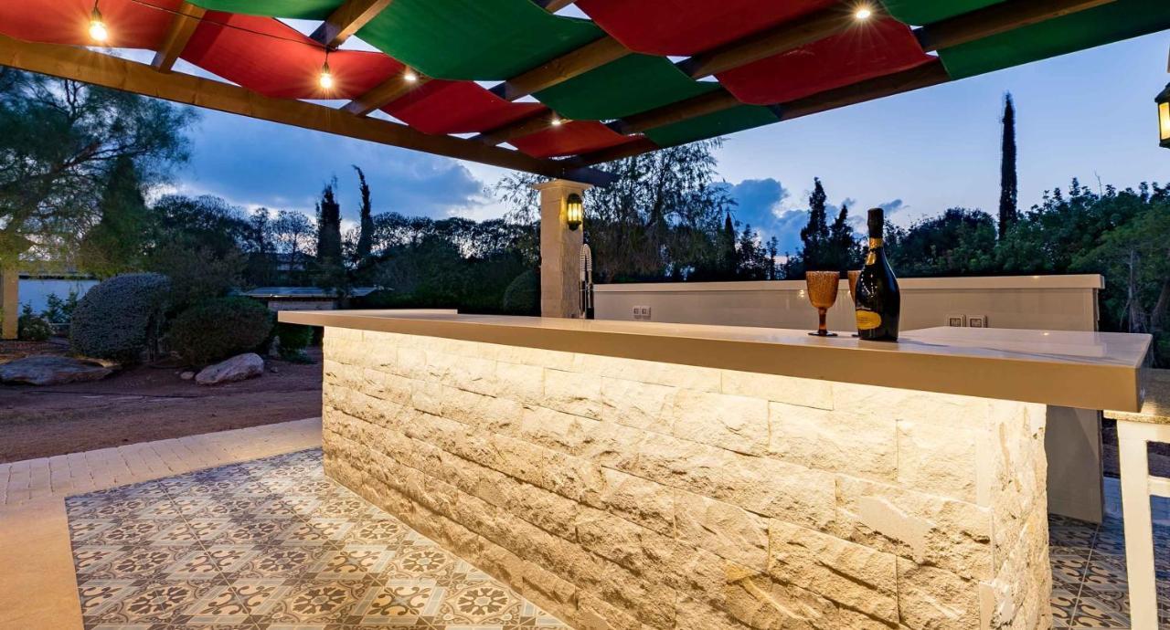 Villa Delphin 375 Fantastic With Amazing Outside Space, Aphrodite Hills Kouklia