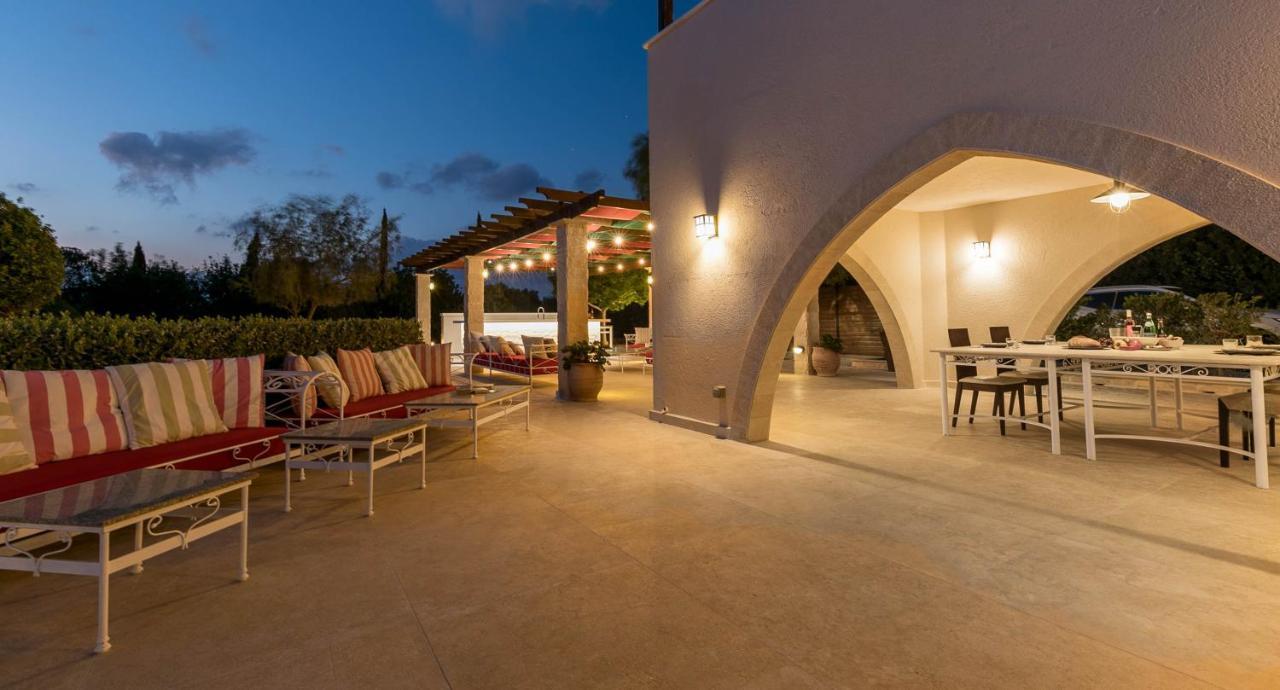 Delphin 375 Fantastic With Amazing Outside Space, Aphrodite Hills * Kouklia