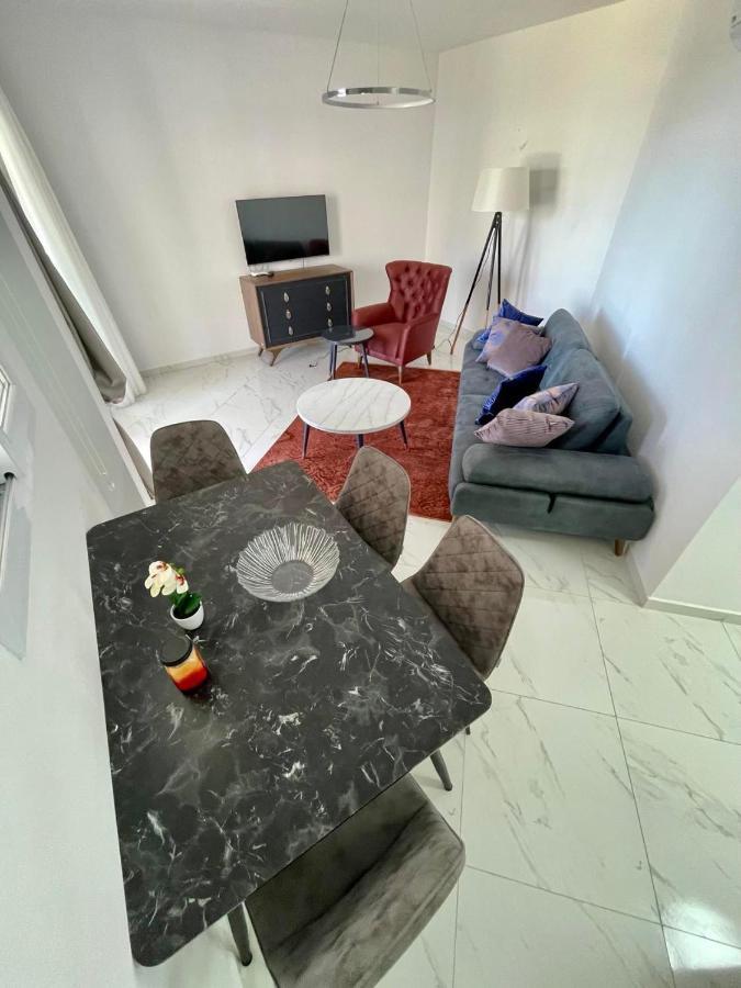 Apartment Lightness By The Sea