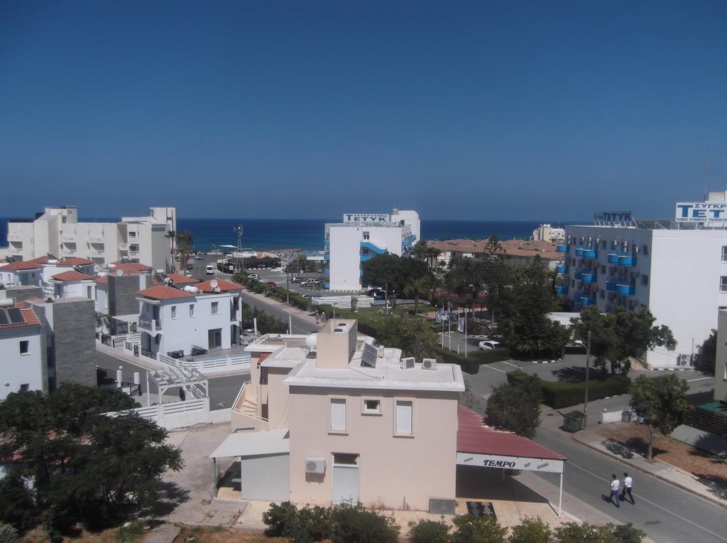 Aparthotel Livas 3*