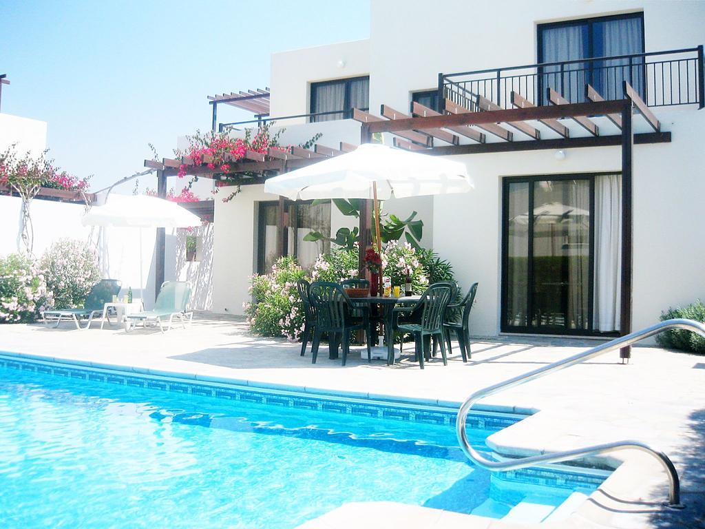 Aura Villa