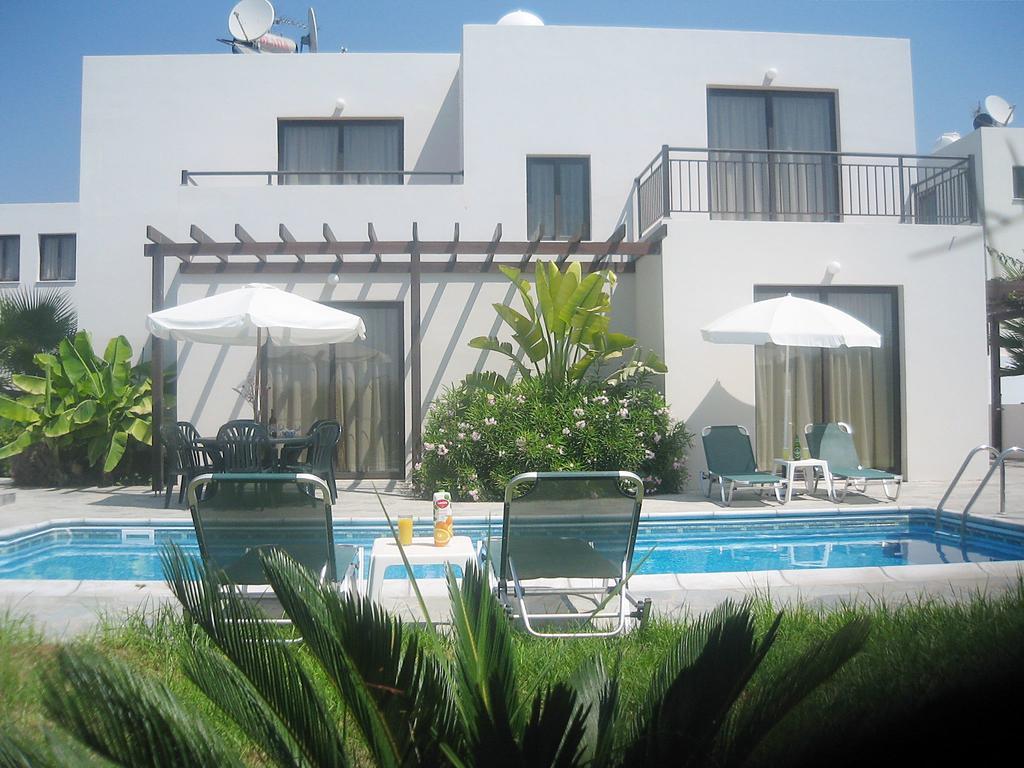 Aura Villa