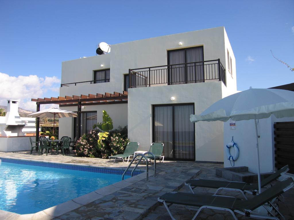 Aura Villa