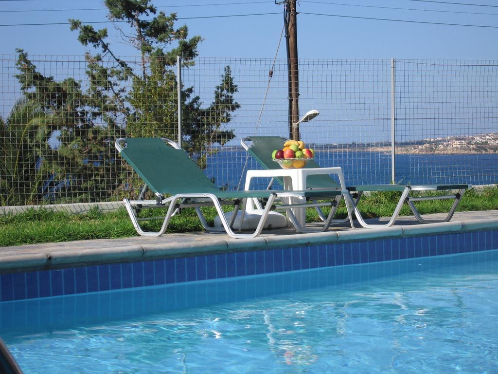 Villa Aura *