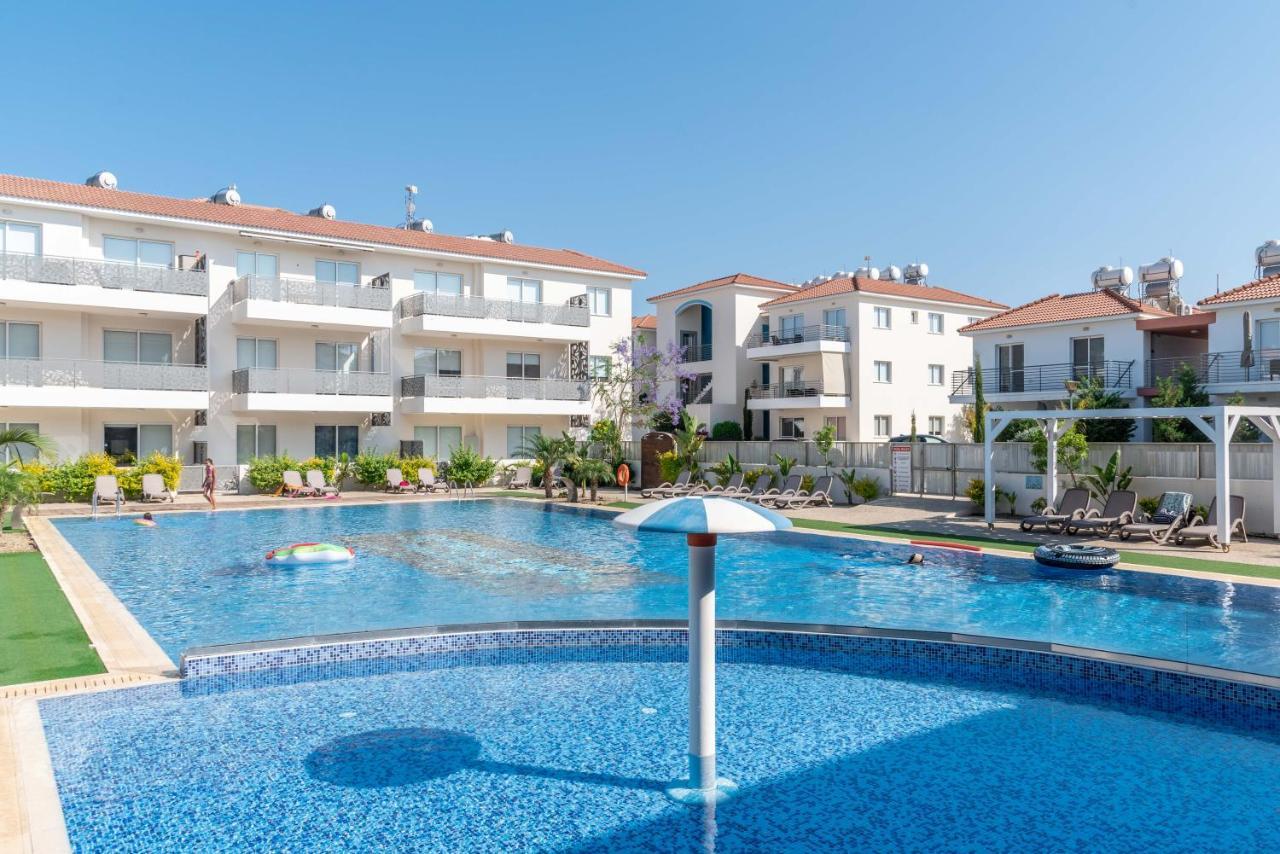 Mythical Sands Resort, Proteam *
