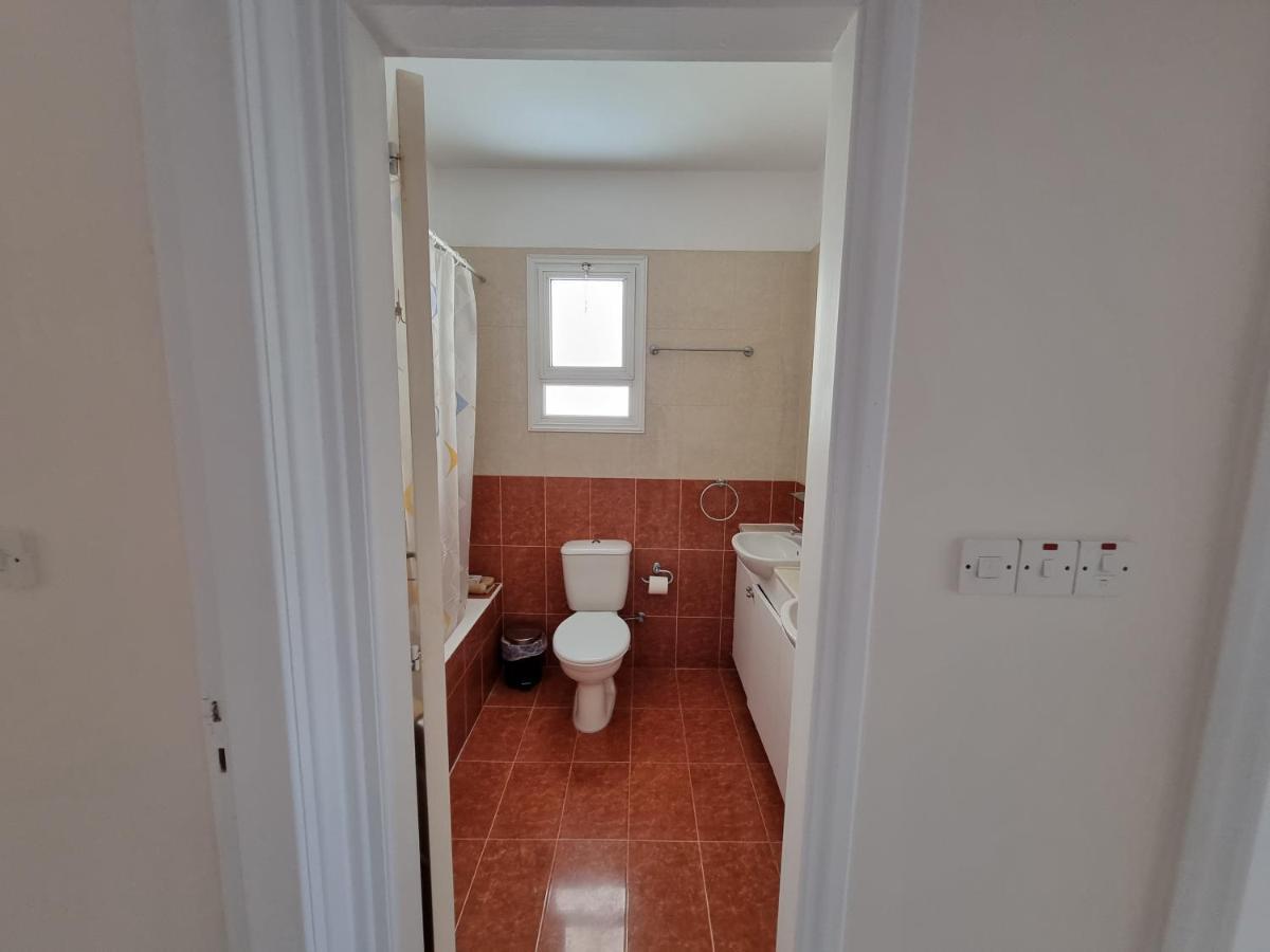 Apartamento Ancient - Cozy Place Next To The Sea, Marina, Historical Sites, Buses, Mall, And Market