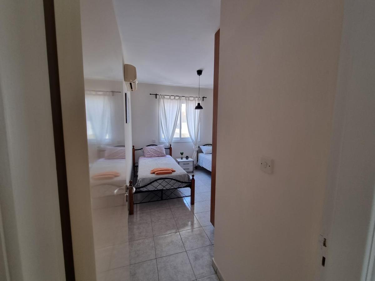 Ancient - Cozy Place Next To The Sea, Marina, Historical Sites, Buses, Mall, And Market Apartamento *