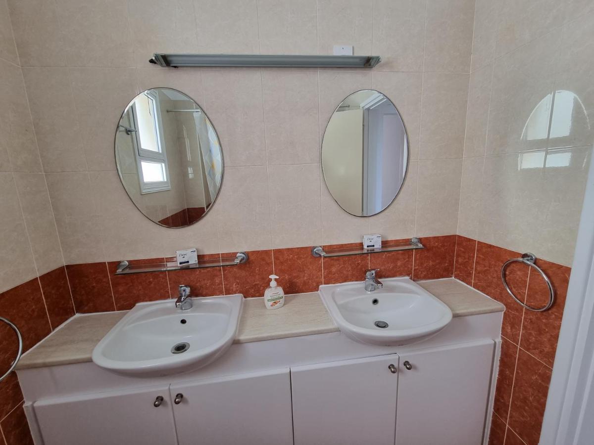 Ancient - Cozy Place Next To The Sea, Marina, Historical Sites, Buses, Mall, And Market * Paphos