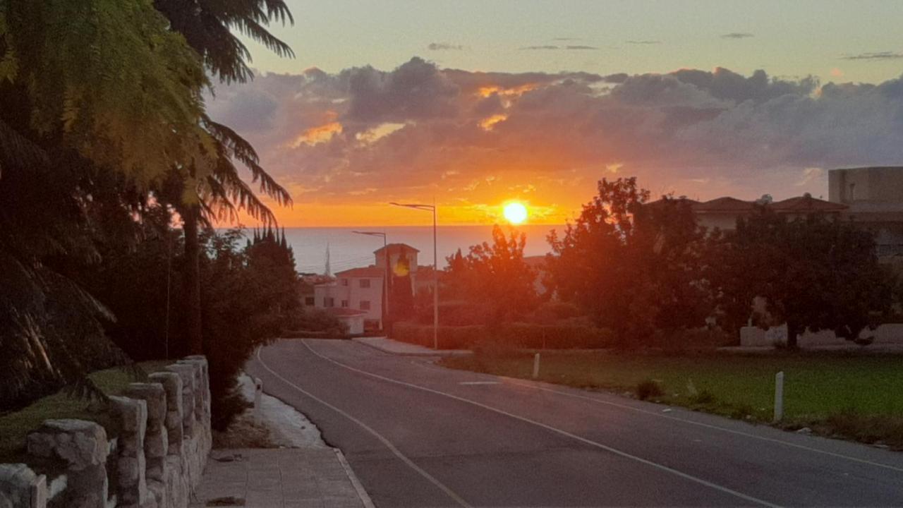 Eva Gardens Corner House With Stunning Garden And Huge Swimming Pool Next To Coral Bay * Peyia