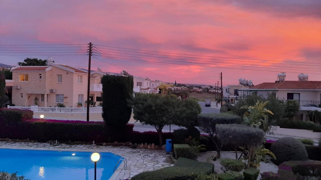 House In Eva Gardens With Pool&garden Vakantiehuis