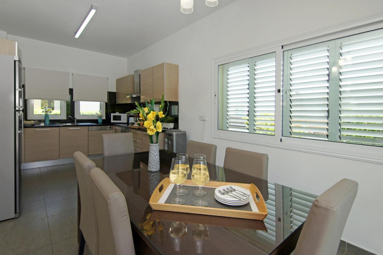 Villa Palm *