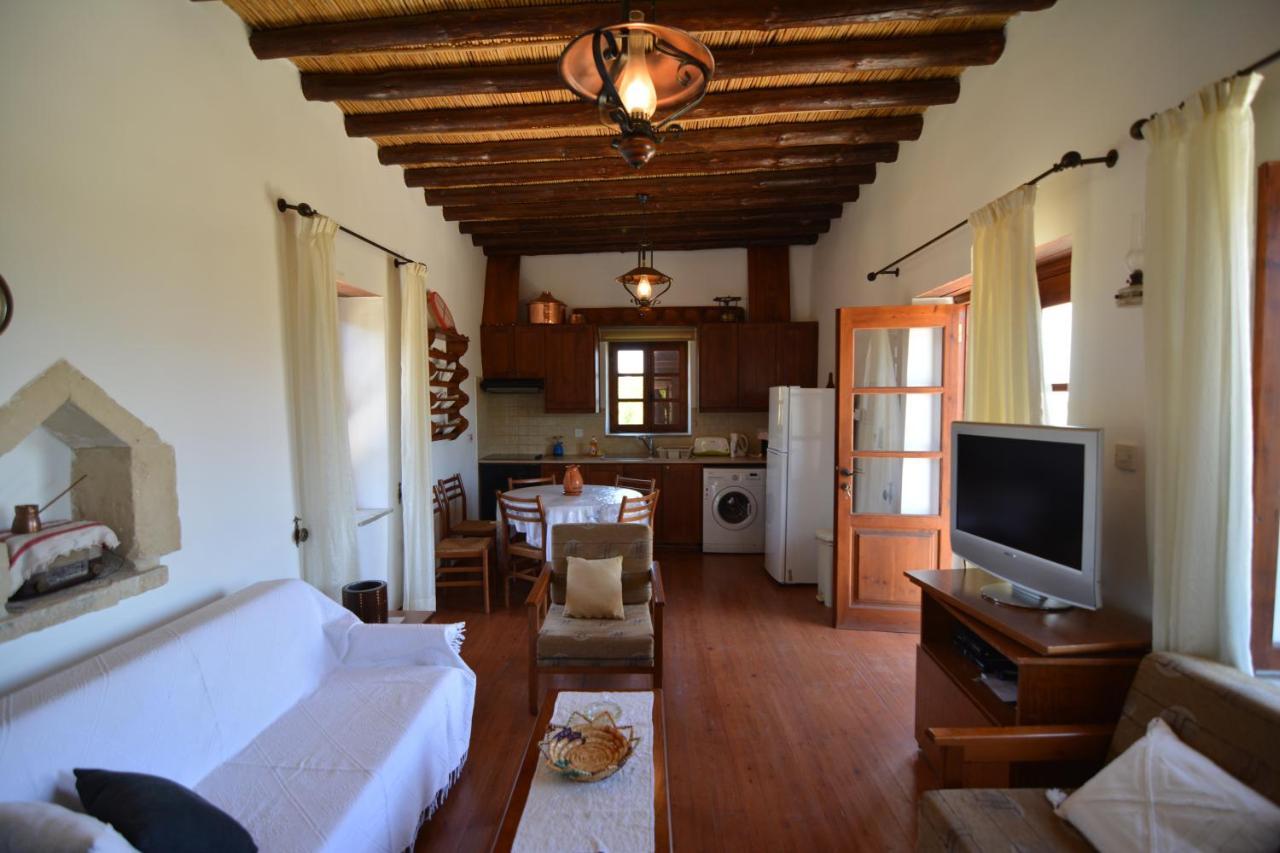 Elpida's Stone Country house *