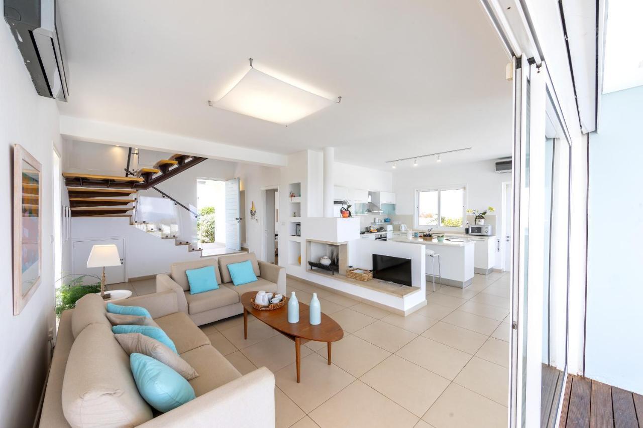 Villa Beachfront Alia Protaras