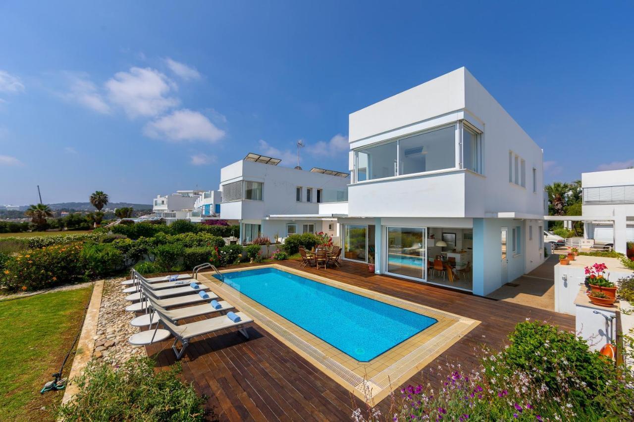 Beachfront Alia Villa