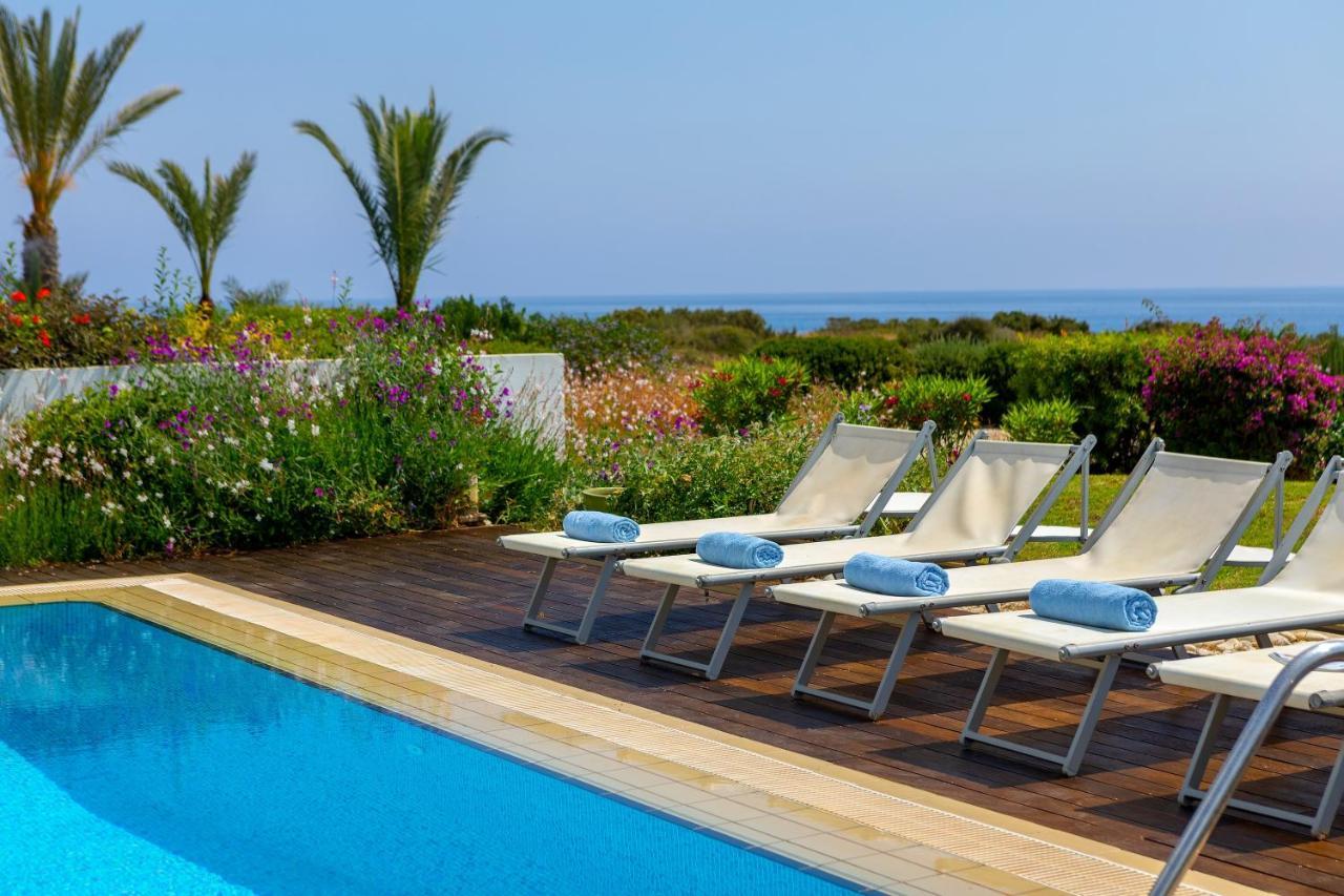 Beachfront Alia *