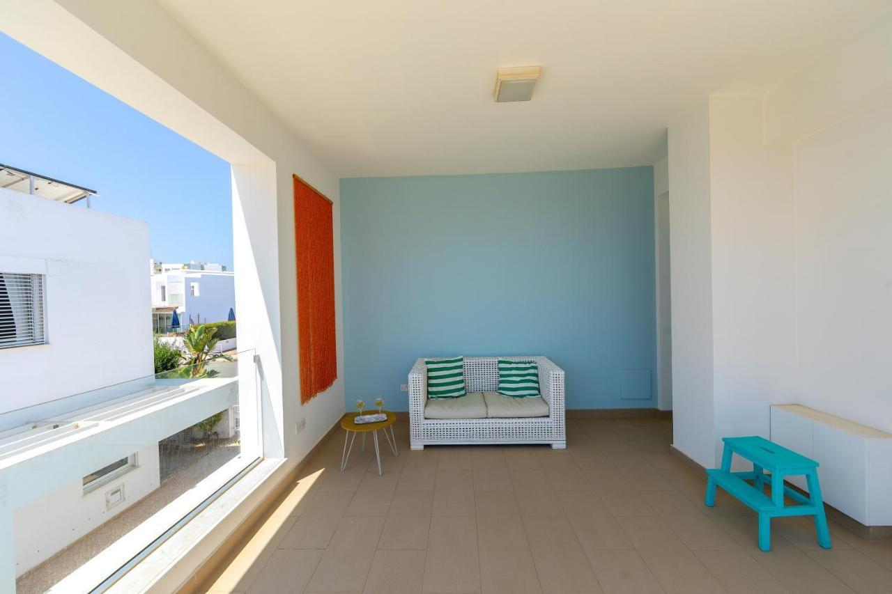 Villa Beachfront Alia