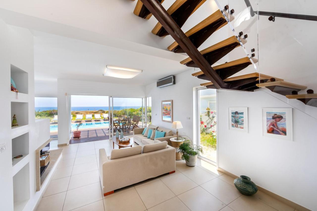 Protaras Beachfront Villa Alia