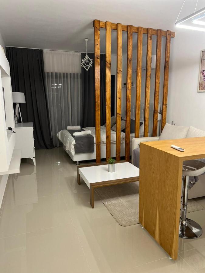 Appartement Deluxe Seaside Trikomo