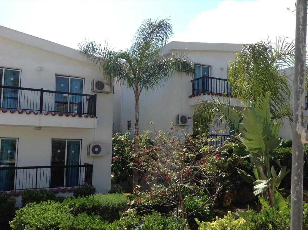 Aparthotel Aphelandra