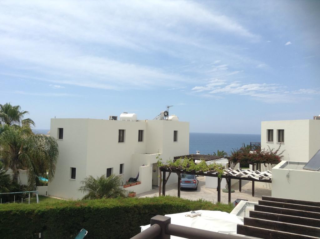 Aura Paphos