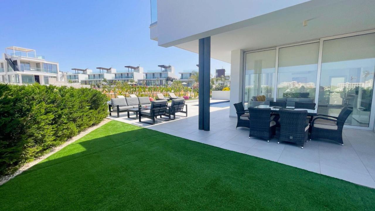 Olivine Waves Villa *