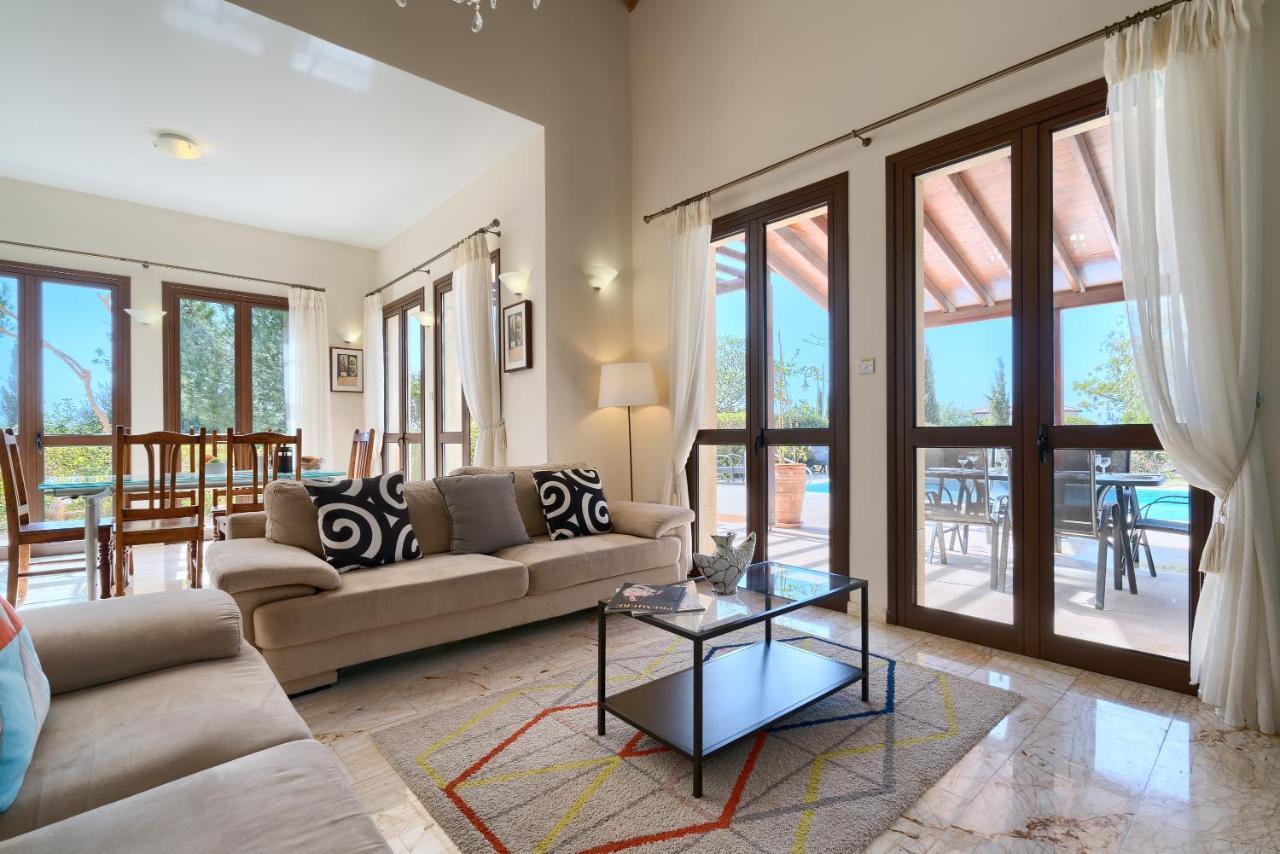 Beautiful Villa Dionysus With Private Pool In Peaceful Location - Aphrodite Hills Kouklia