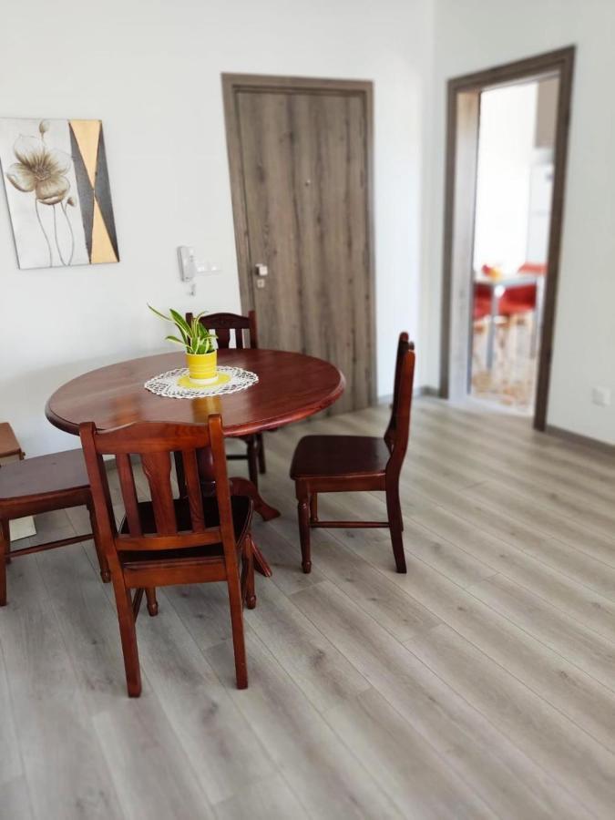 Seaside Apartment *