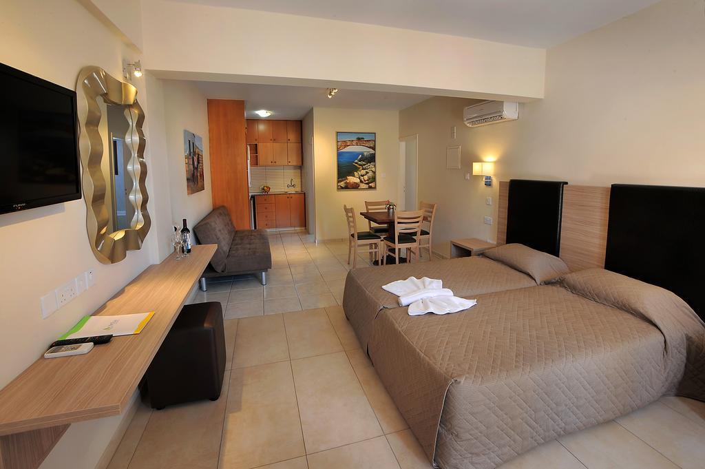 Nelia Gardens Hotel 4*