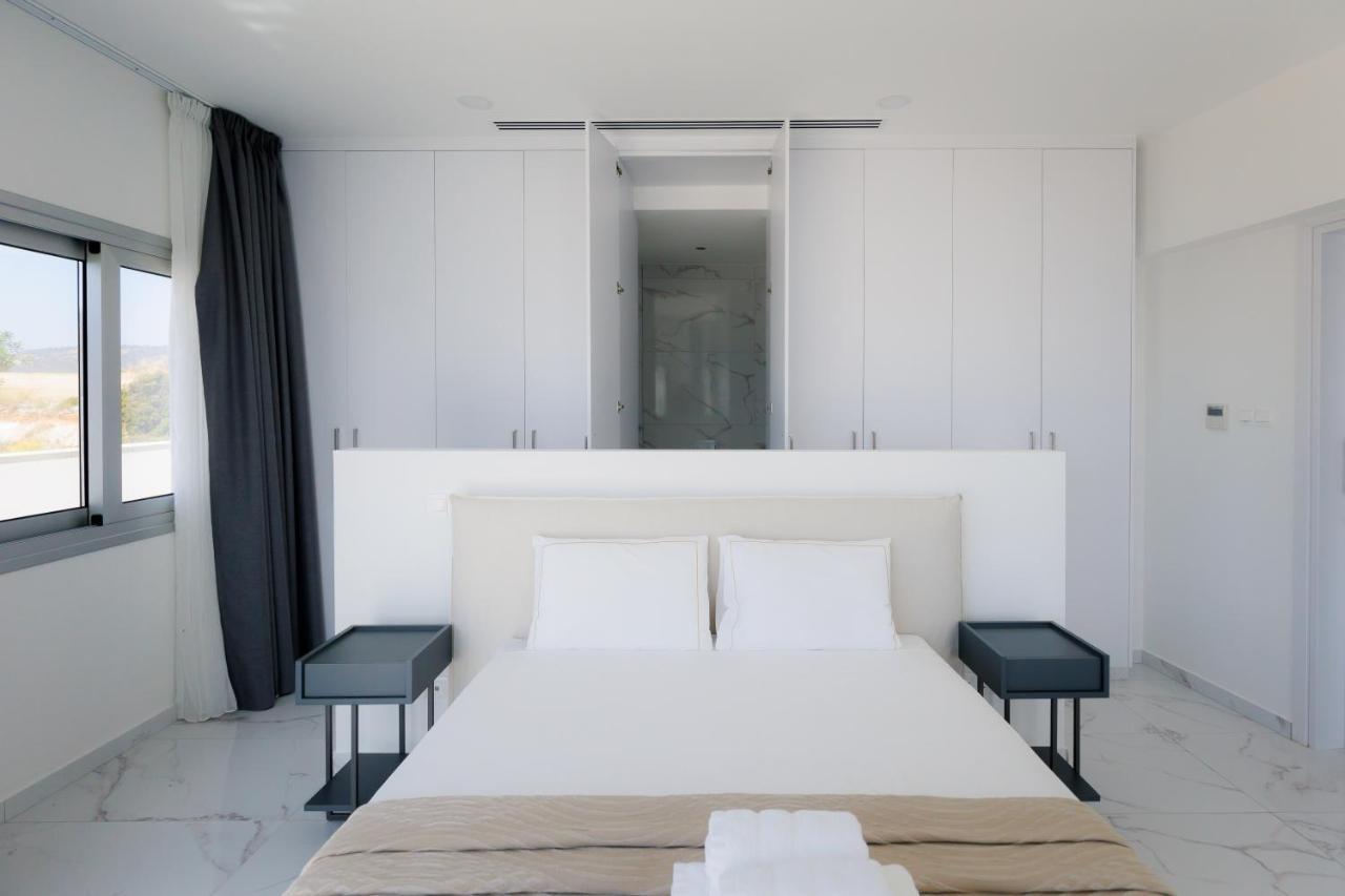 Villa Mediterranean Dream Beachfront Larnaca