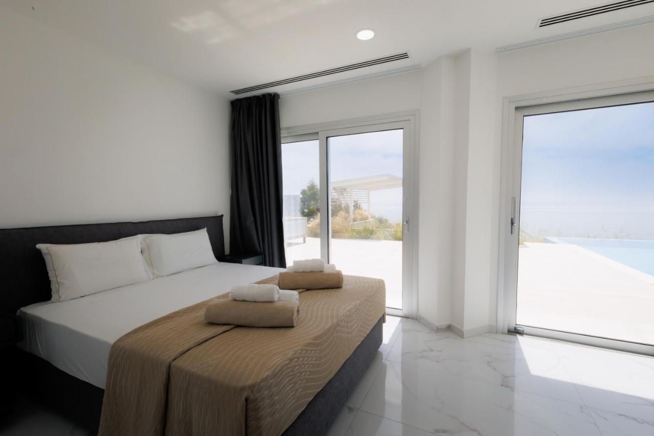 Mediterranean Dream Beachfront * Larnaca