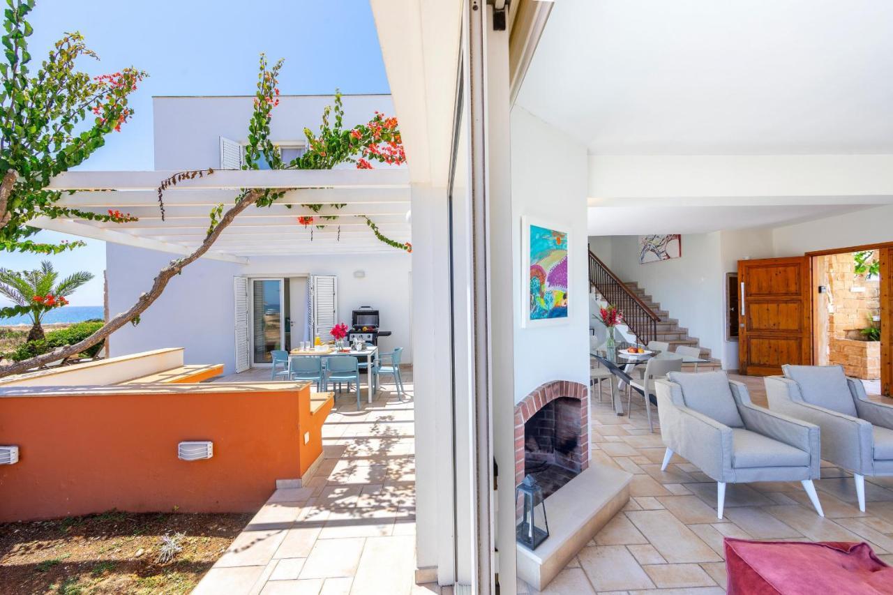 Villa Seafront Violetta *