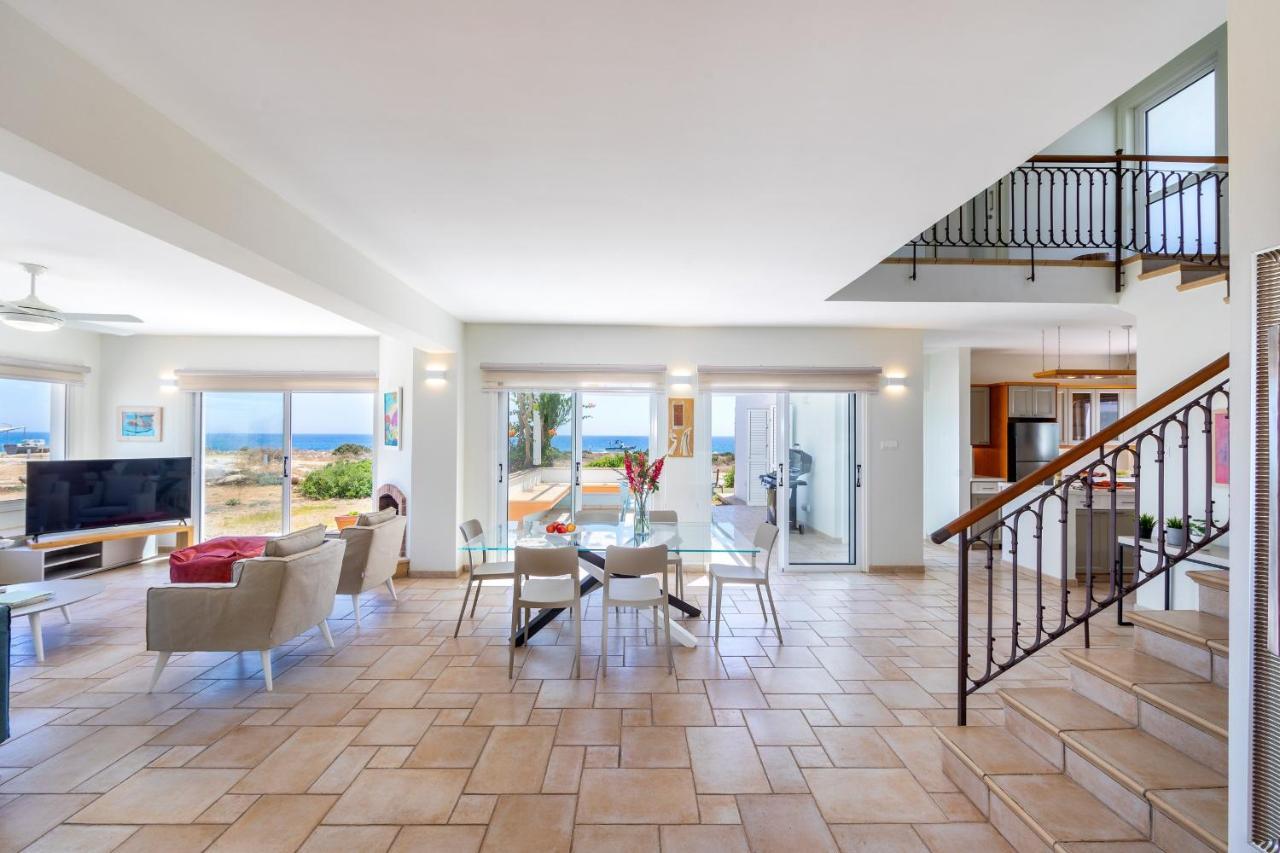 Villa Seafront Violetta Protaras