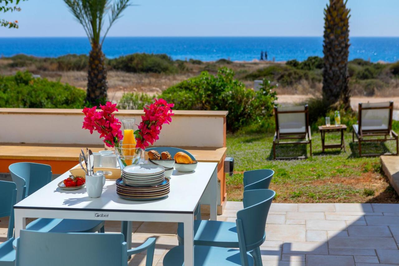 Villa Seafront Violetta *