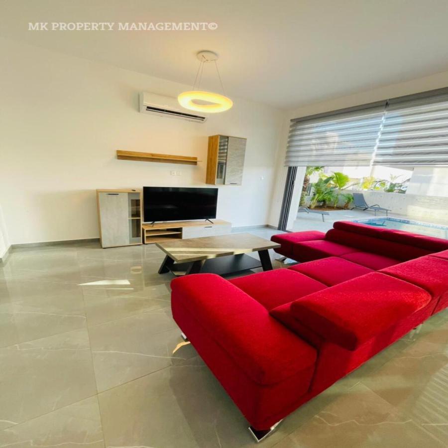 Villa By The 12