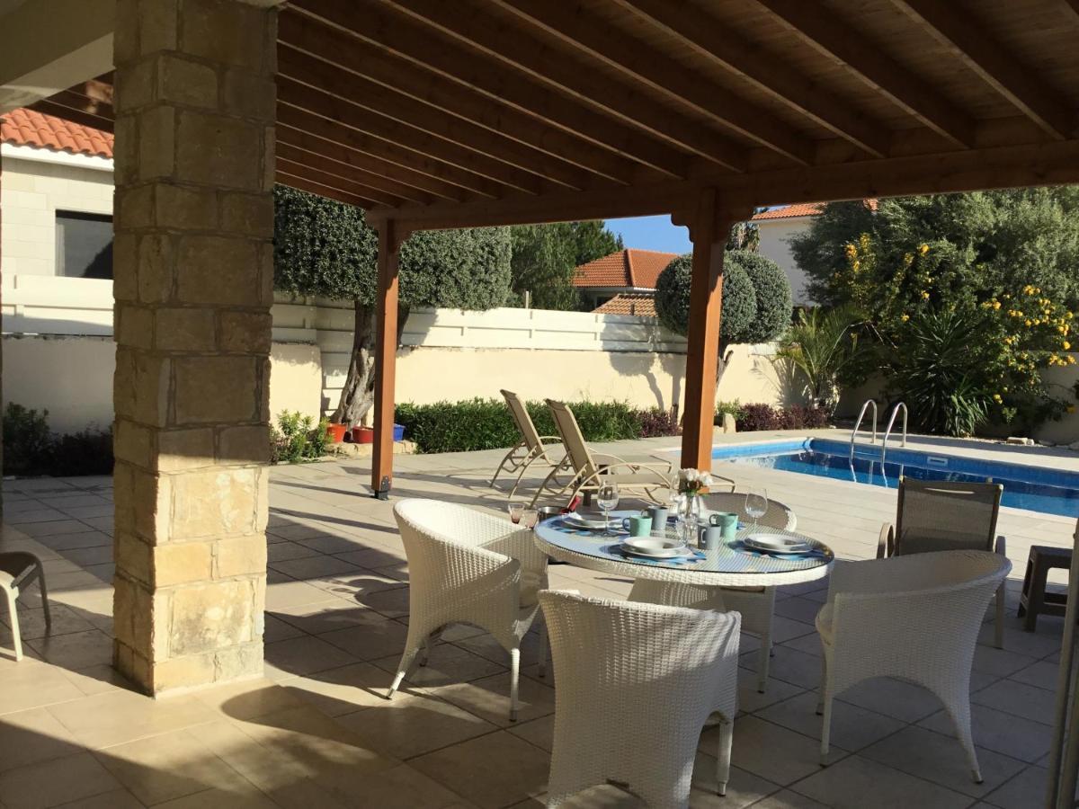 Rossa Villa *
