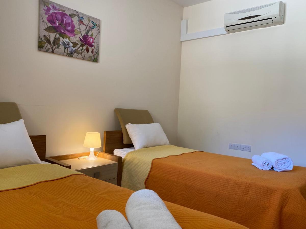 Kyklades & Appartement Paralimni