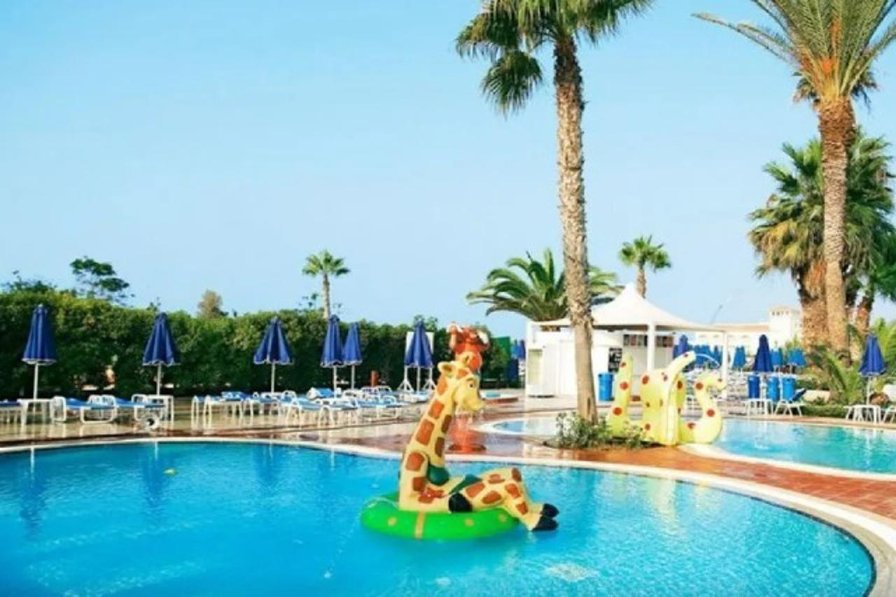 Aparthotel Sunwing Sandy Bay Village Ayia Napa
