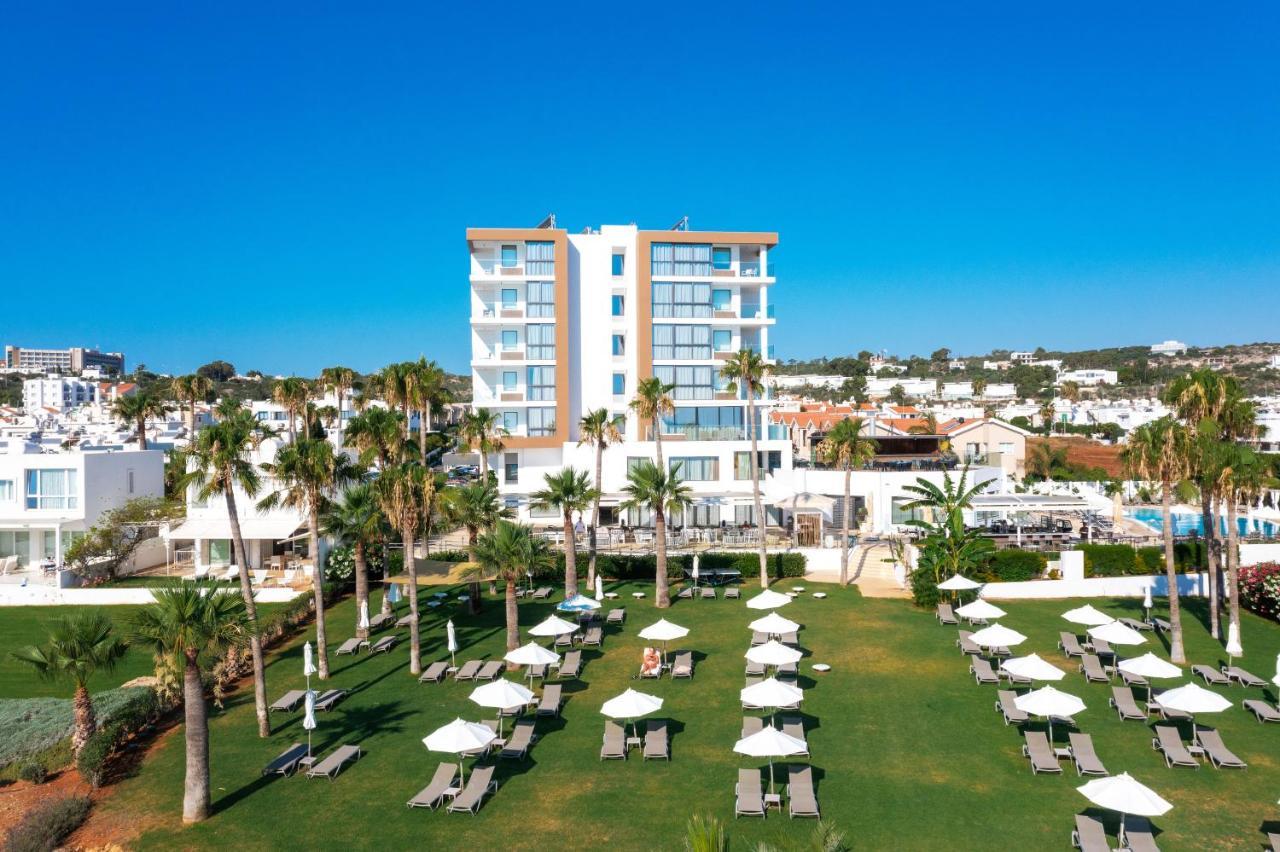 Hotel Leonardo Crystal Cove & - Adults Only