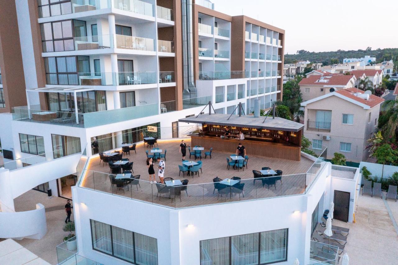 Leonardo Crystal Cove & - Adults Only