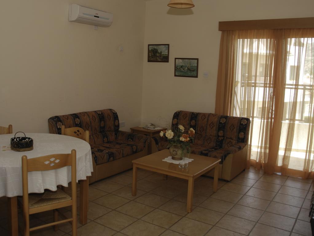 Kotzias Aparthotel 3*