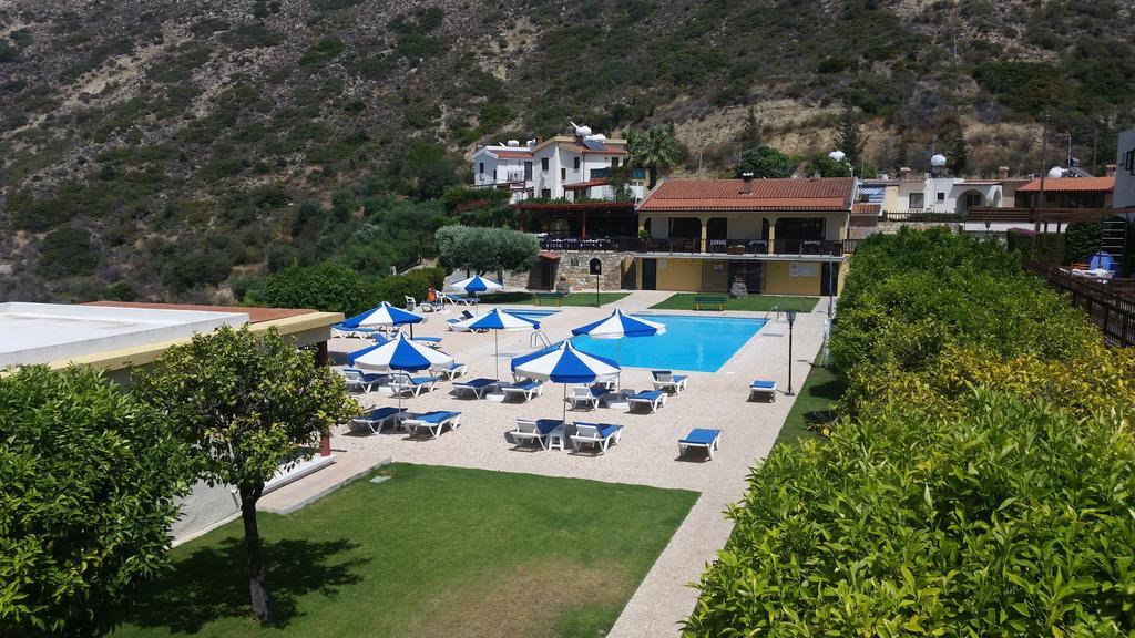 Aparthotel Pelekanos 2*
