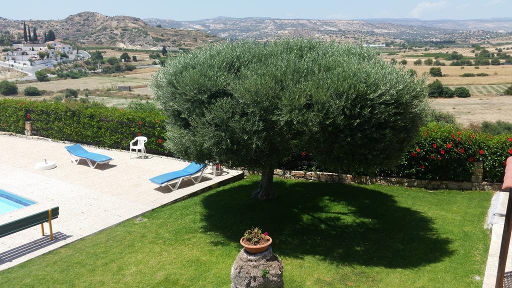 Pelekanos Aparthotel