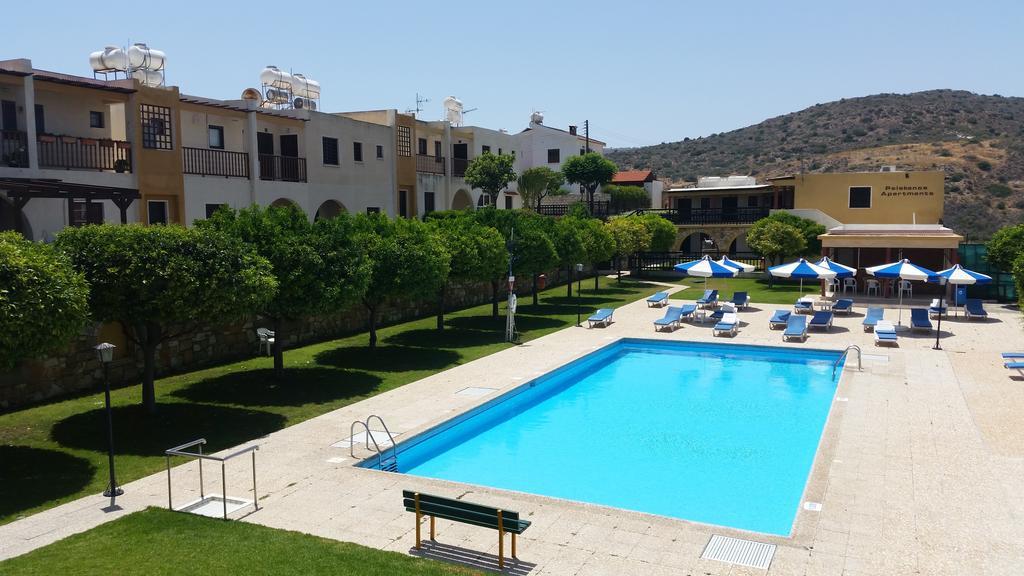 Aparthotel Pelekanos 2*
