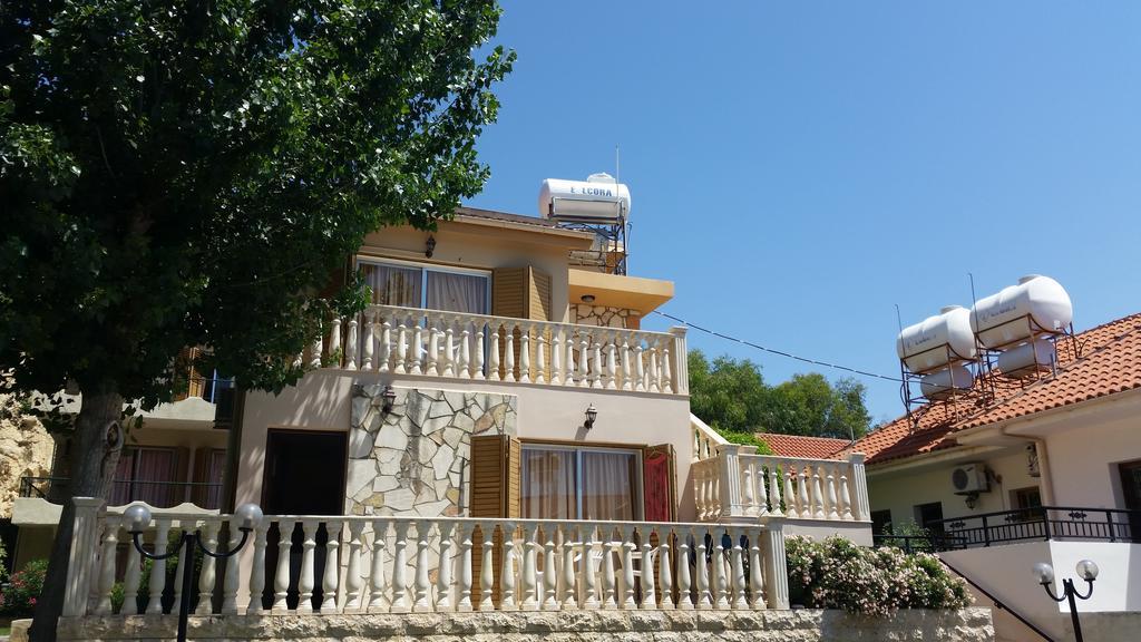 Kotzias Aparthotel 3*