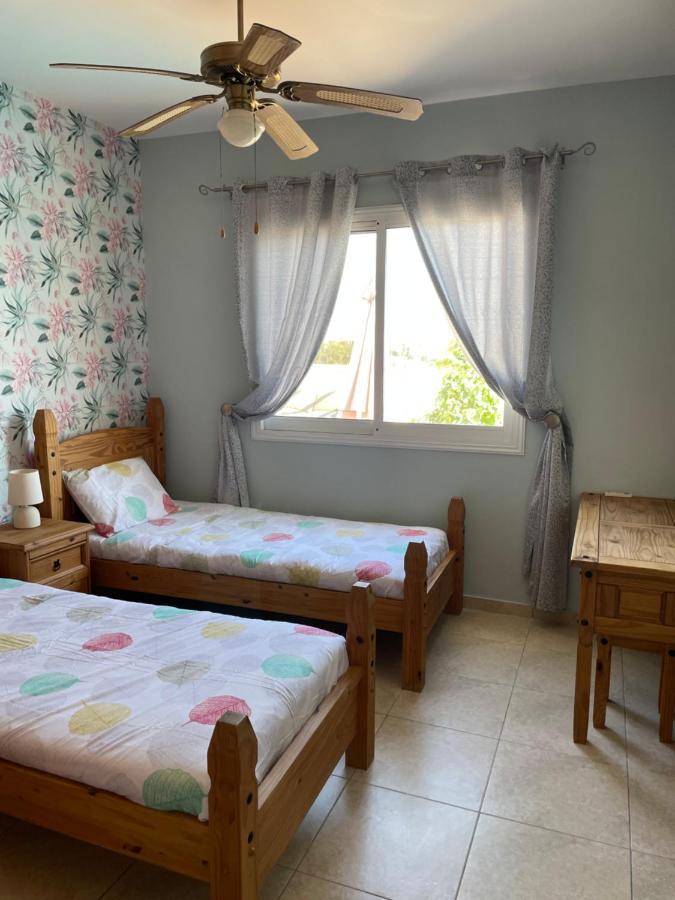 Coral * Coral Bay