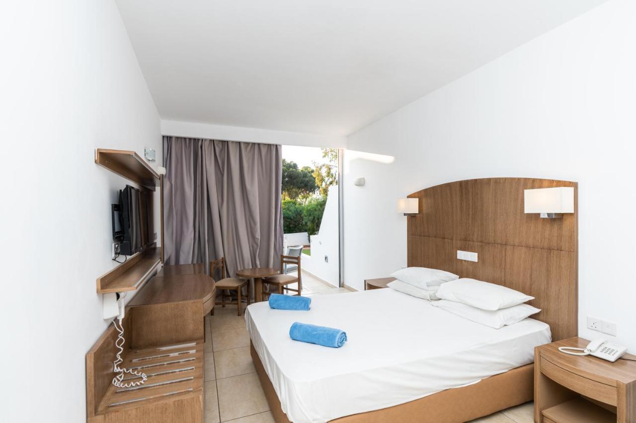 Adelais Bay 3* Protaras