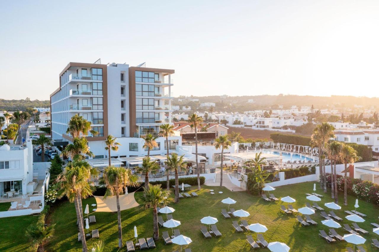 Leonardo Crystal Cove & - Adults Only 4* Protaras